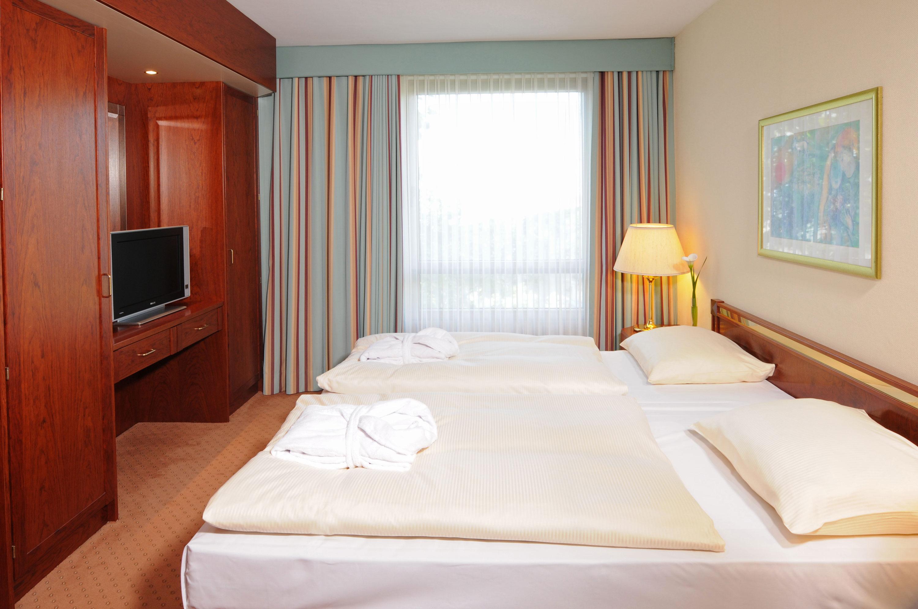 Maritim Hotel BRE Buitenkant foto
