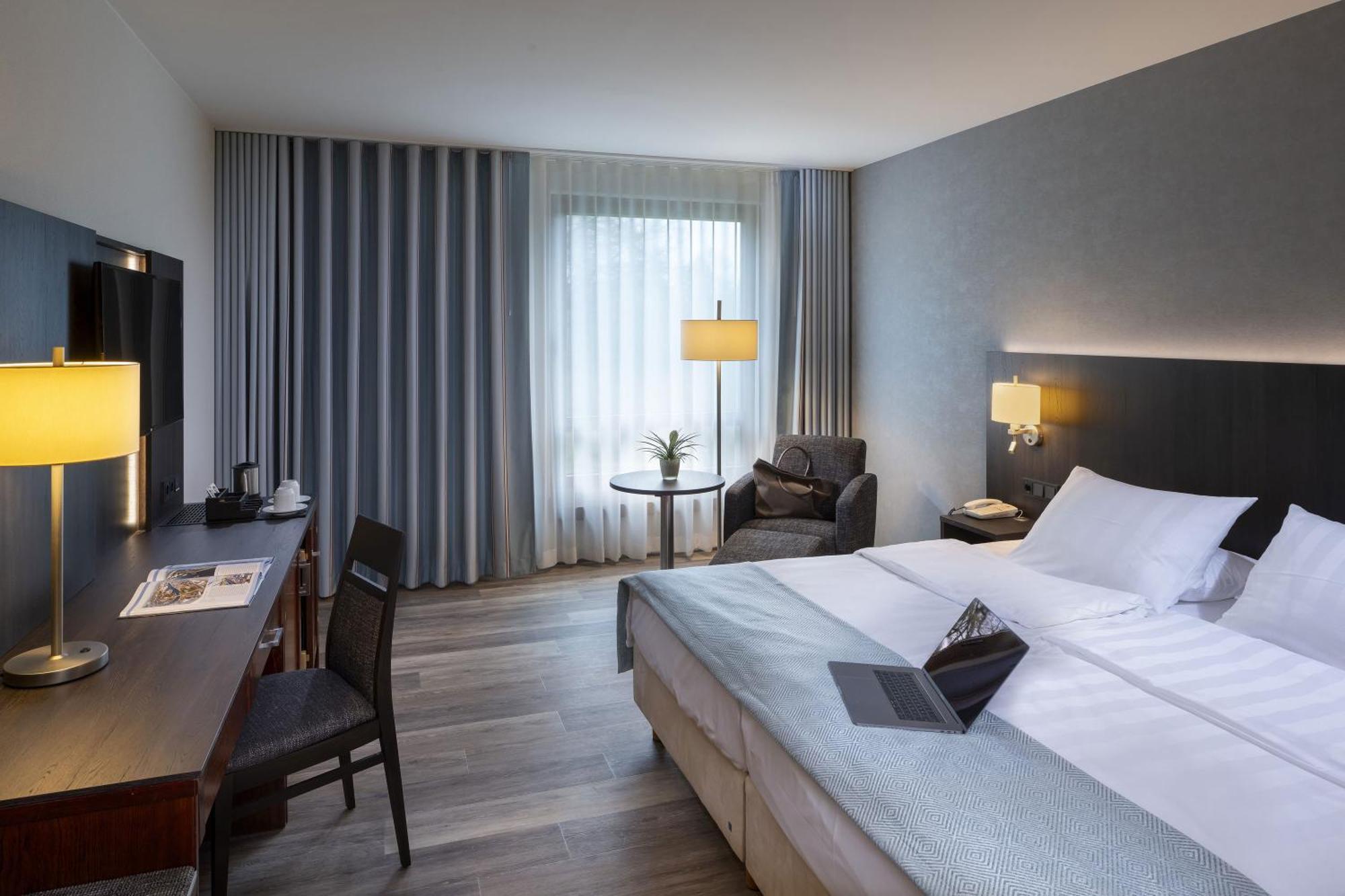 Maritim Hotel BRE Buitenkant foto